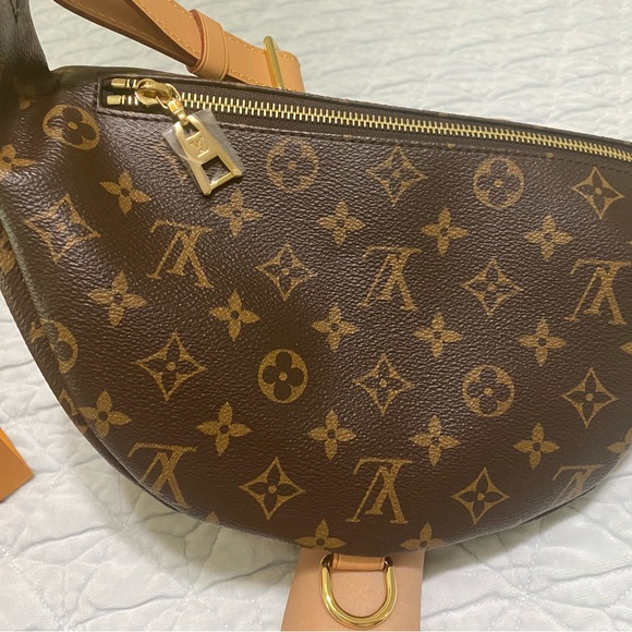 Louis Vuitton bumbag like new condition - Picture 2 of 5